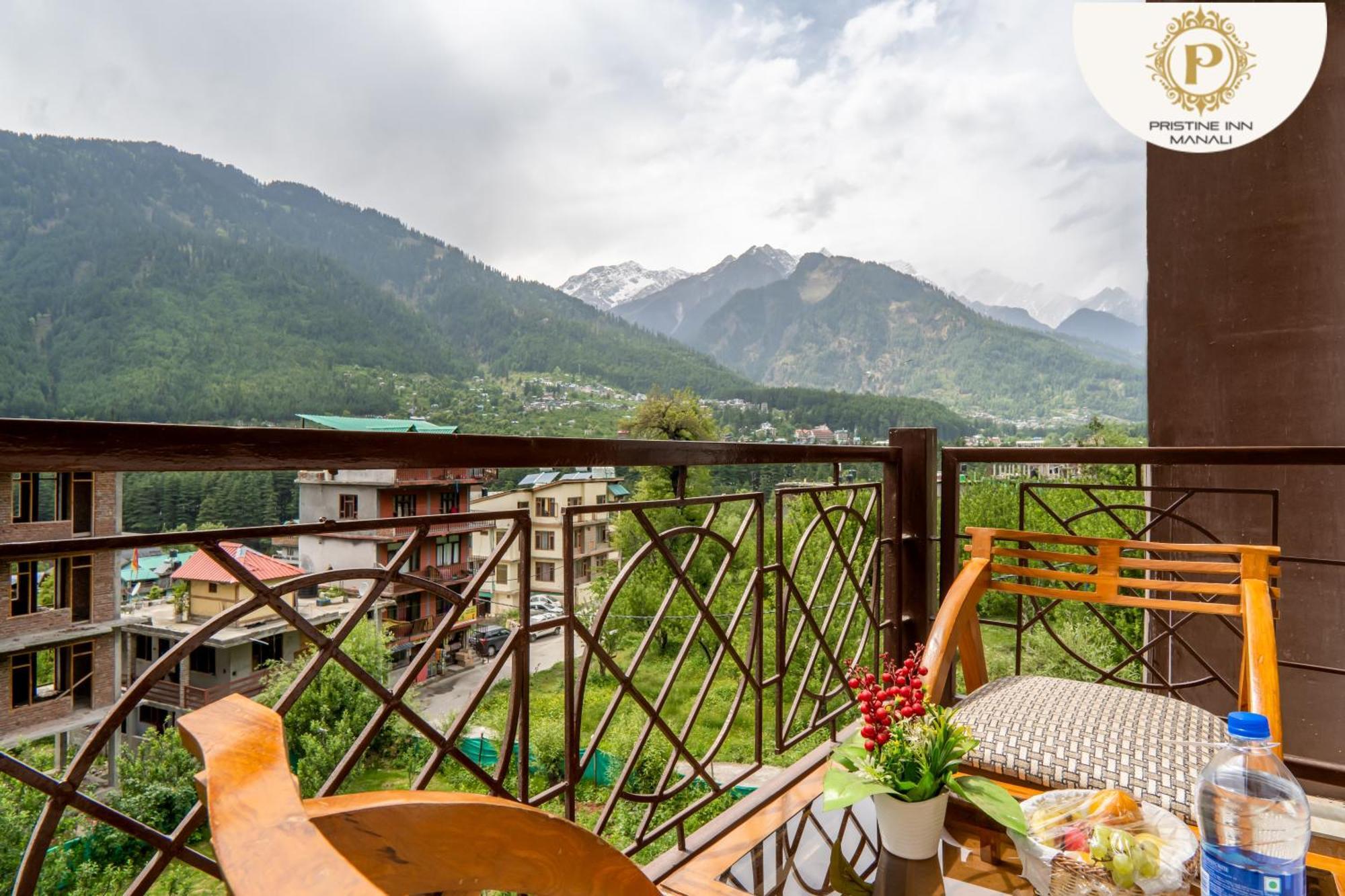 Pristine Inn Manali Exteriör bild