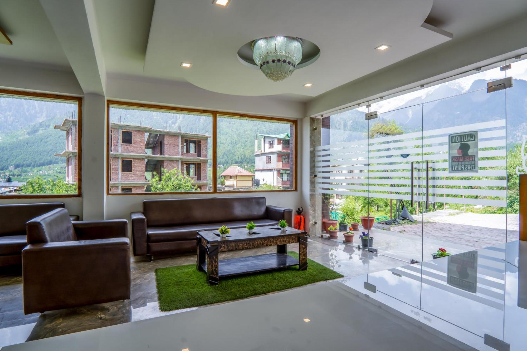 Pristine Inn Manali Exteriör bild